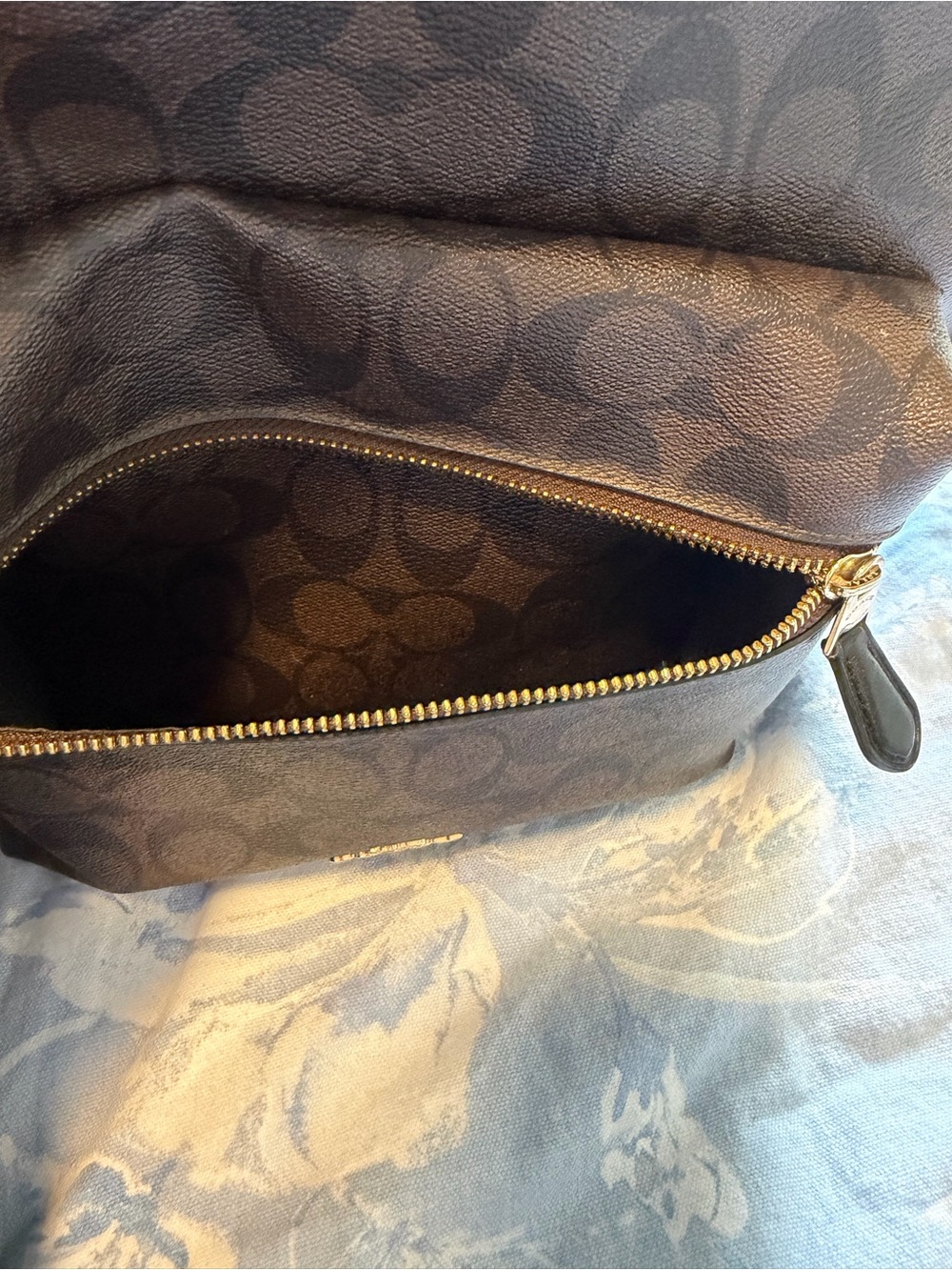 Coach wommen's Dark Brown Signature Logo Backpack with Gold Hardware - Picture 7 of 9